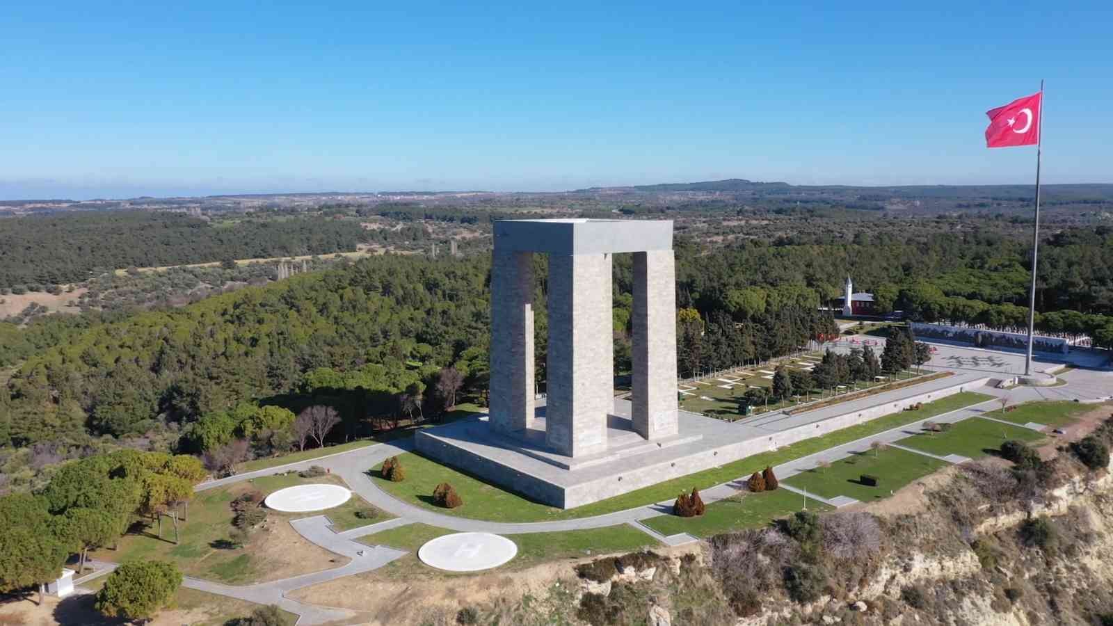 18 Mart Şehitleri Anma Günü ve Çanakkale Deniz Zaferi’nin 107’nci yıl dönümü kapsamında, Tarihi Gelibolu Yarımadası’ndaki Şehitler Abidesi’nde ...