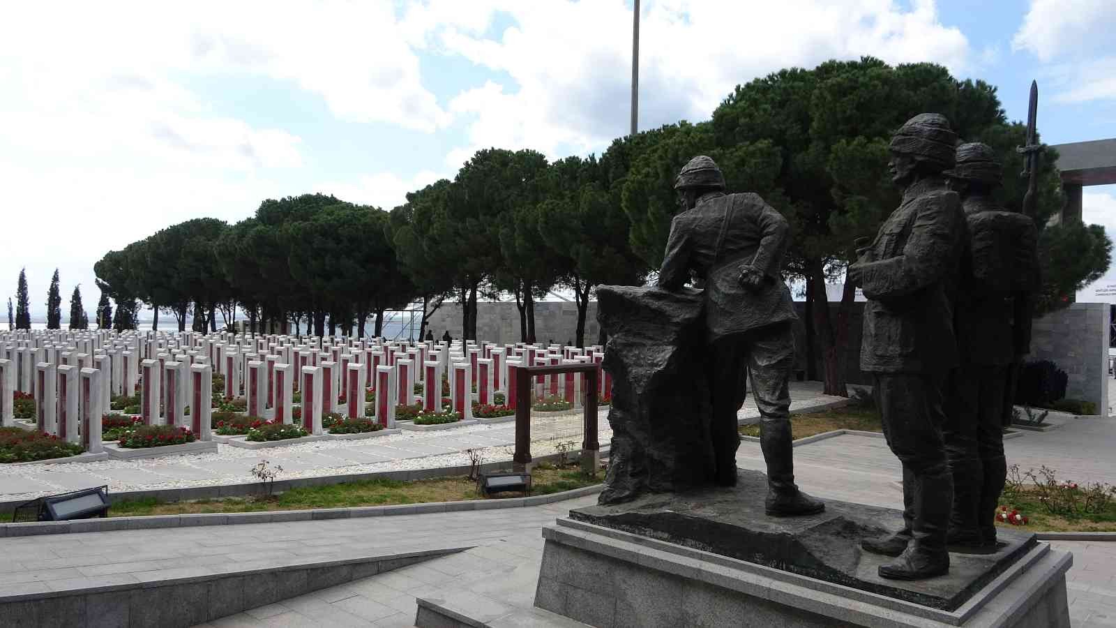 18 Mart Şehitleri Anma Günü ve Çanakkale Deniz Zaferi’nin 107’nci yıl dönümü kapsamında, Tarihi Gelibolu Yarımadası’ndaki Şehitler Abidesi’nde ...