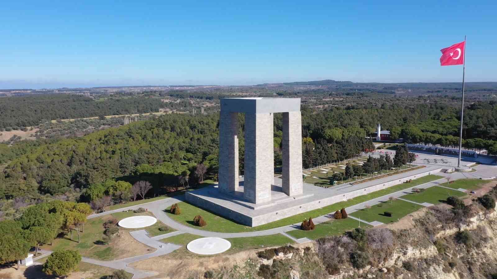 18 Mart Şehitleri Anma Günü ve Çanakkale Deniz Zaferi’nin 107’nci yıl dönümü kapsamında, Tarihi Gelibolu Yarımadası’ndaki Şehitler Abidesi’nde ...