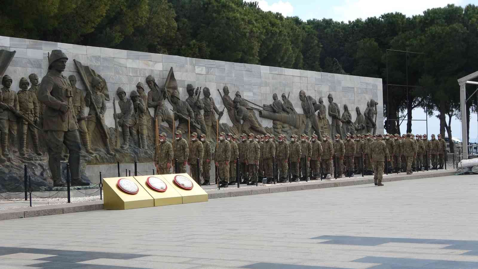 18 Mart Şehitleri Anma Günü ve Çanakkale Deniz Zaferi’nin 107’nci yıl dönümü kapsamında, Tarihi Gelibolu Yarımadası’ndaki Şehitler Abidesi’nde ...