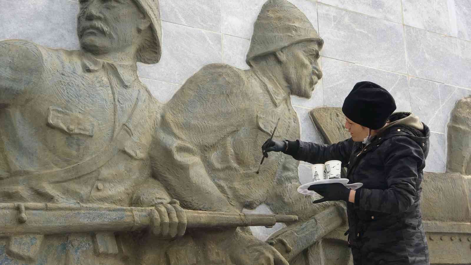 18 Mart Şehitleri Anma Günü ve Çanakkale Deniz Zaferi’nin 107’nci yıl dönümü kapsamında, Tarihi Gelibolu Yarımadası’ndaki Şehitler Abidesi’nde ...