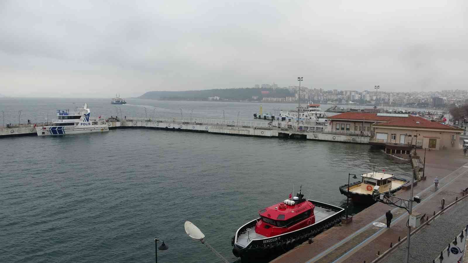 Çanakkale’de, Bozcaada ve Gökçeada’ya yarın yapılması planlanan bazı feribot seferleri olumsuz hava şartları nedeniyle iptal edildi. Çanakkale ...