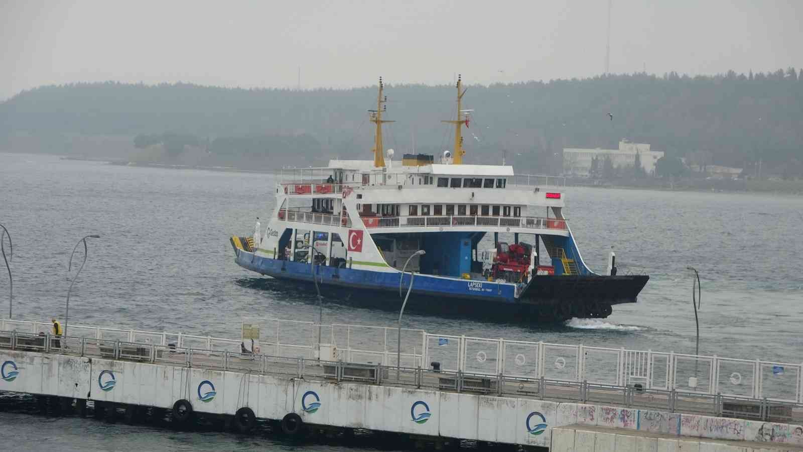 Çanakkale’de, Bozcaada ve Gökçeada’ya yapılması planlanan bazı feribot seferleri olumsuz hava şartları nedeniyle iptal edildi. Çanakkale Boğazı ...