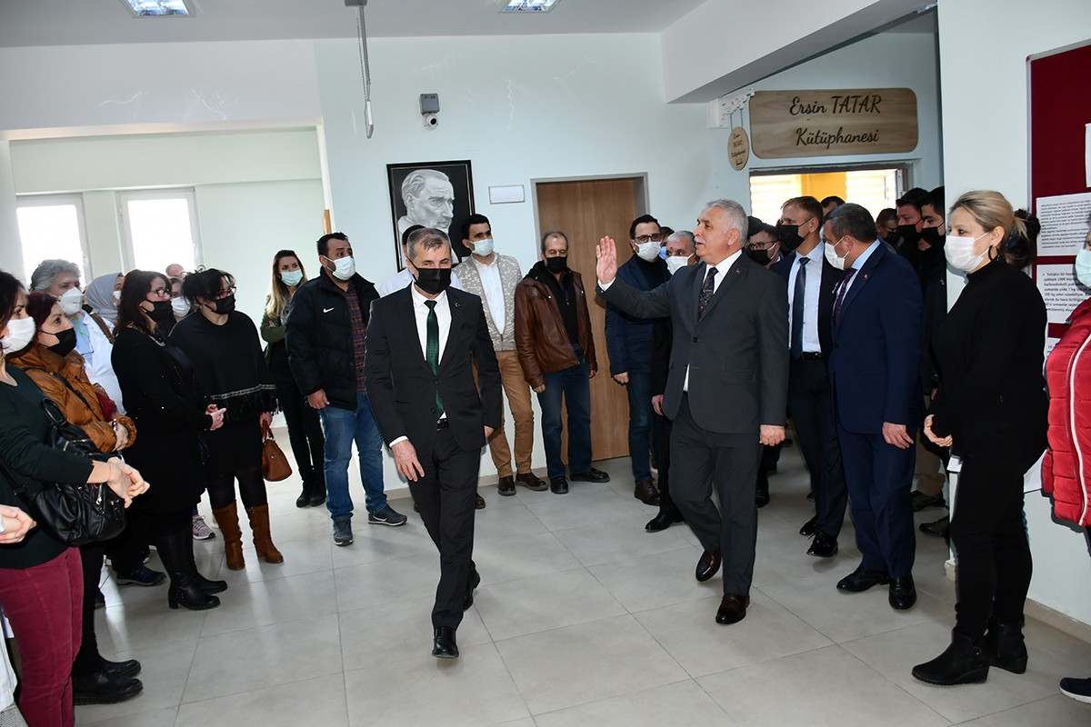 Çorlu’da eğitim-öğretim veren kurumlar arasında yer alan Mehmet Akif Ersoy Anadolu Lisesi’nde kurulan kütüphanenin açılışı yapıldı. Tekirdağ ...