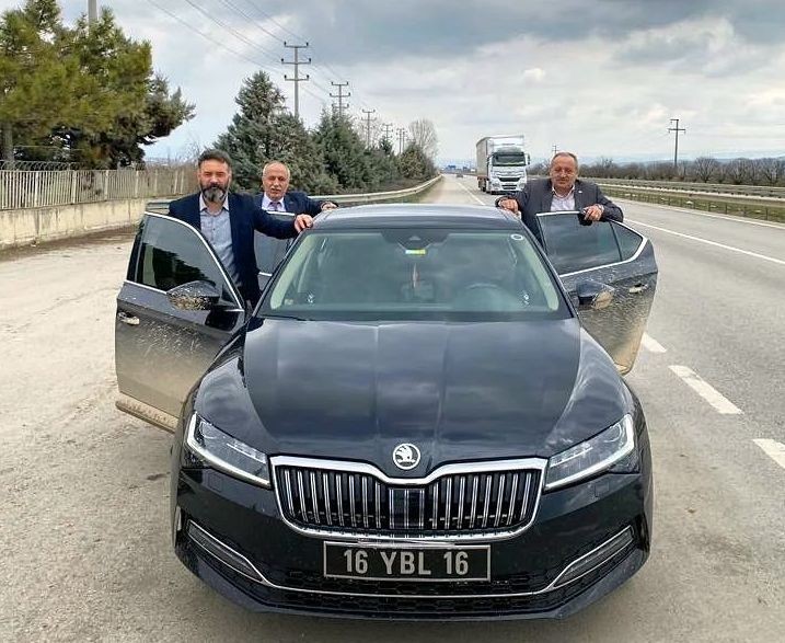 Cumhur ittifakının Türkiye’de en güzel örneklerinden birisi Bursa’nın Yenişehir ilçesinde yaşanıyor. MHP’li Belediye Başkanı, Ak Parti ve MHP ...