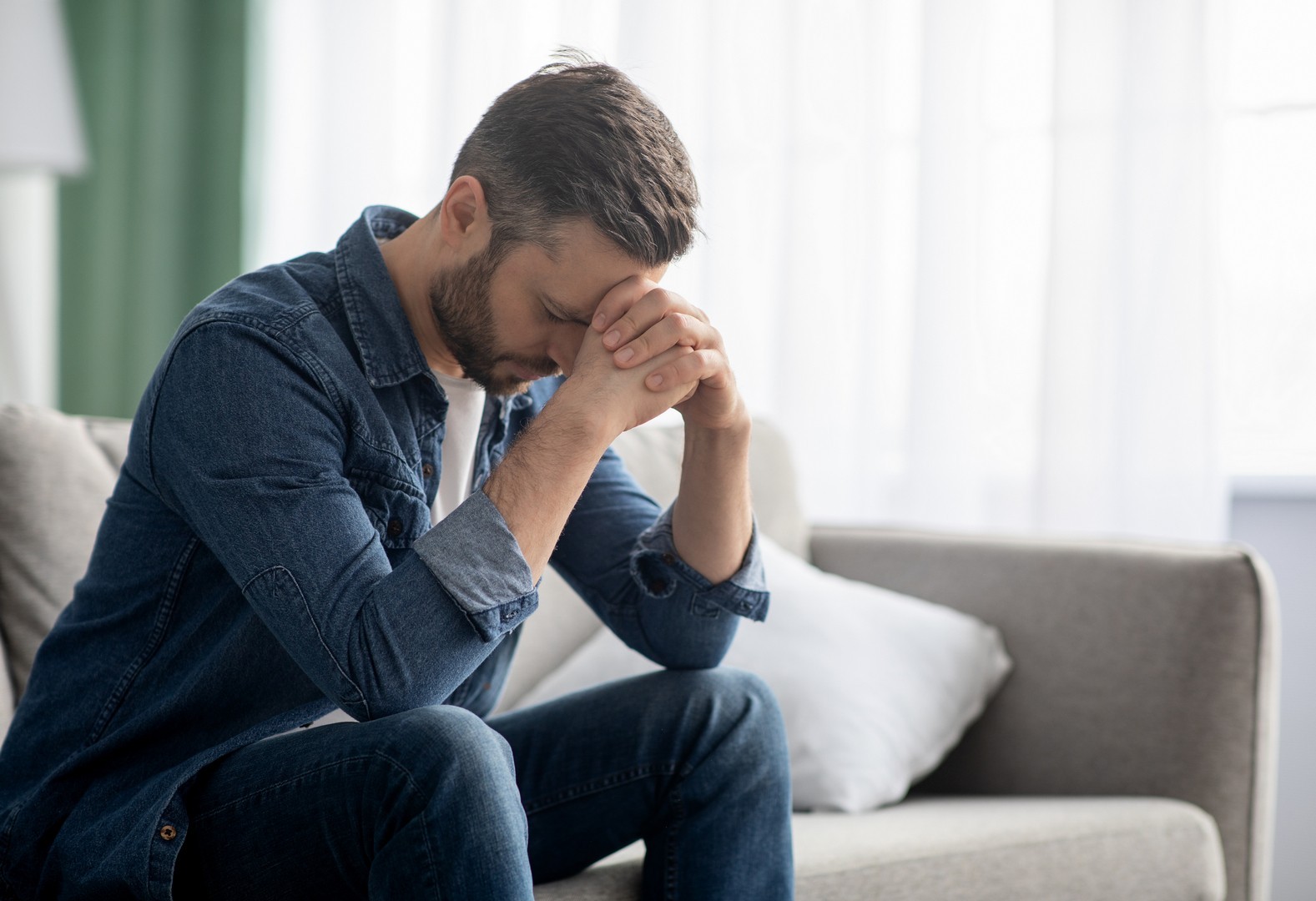 Kas ve iskelet sistemi ağrıları, kalp rahatsızlıkları, uyku bozuklukları ile depresyon gibi birçok bedensel rahatsızlıkla ilişkili olduğu ...