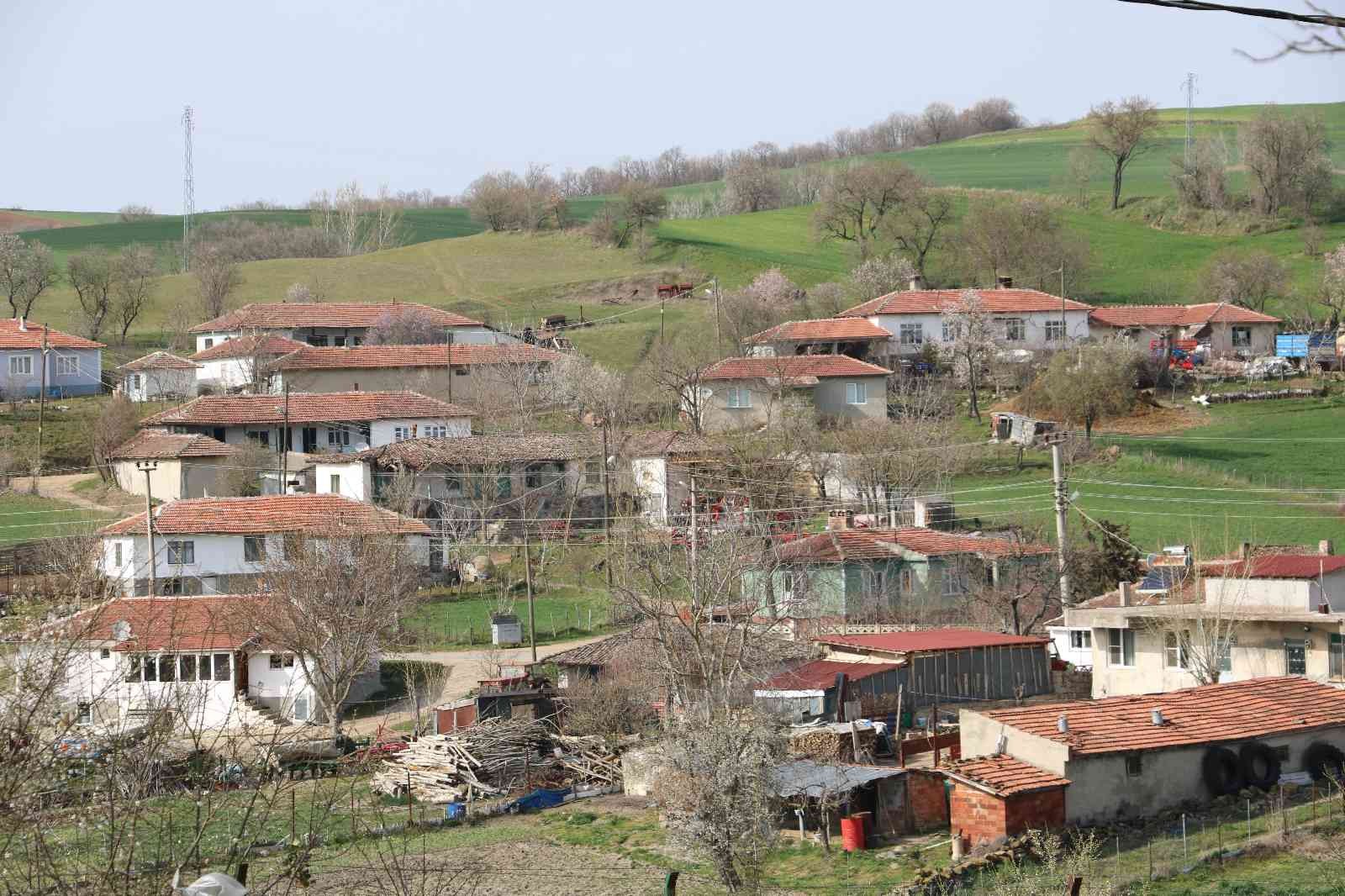 Edirne’de katledilen 4 kişilik ailenin katil zanlısını çocukluğundan itibaren kendisini tanıyan köyün minibüs şoförü ve aynı zamanda Filiz Güner ...