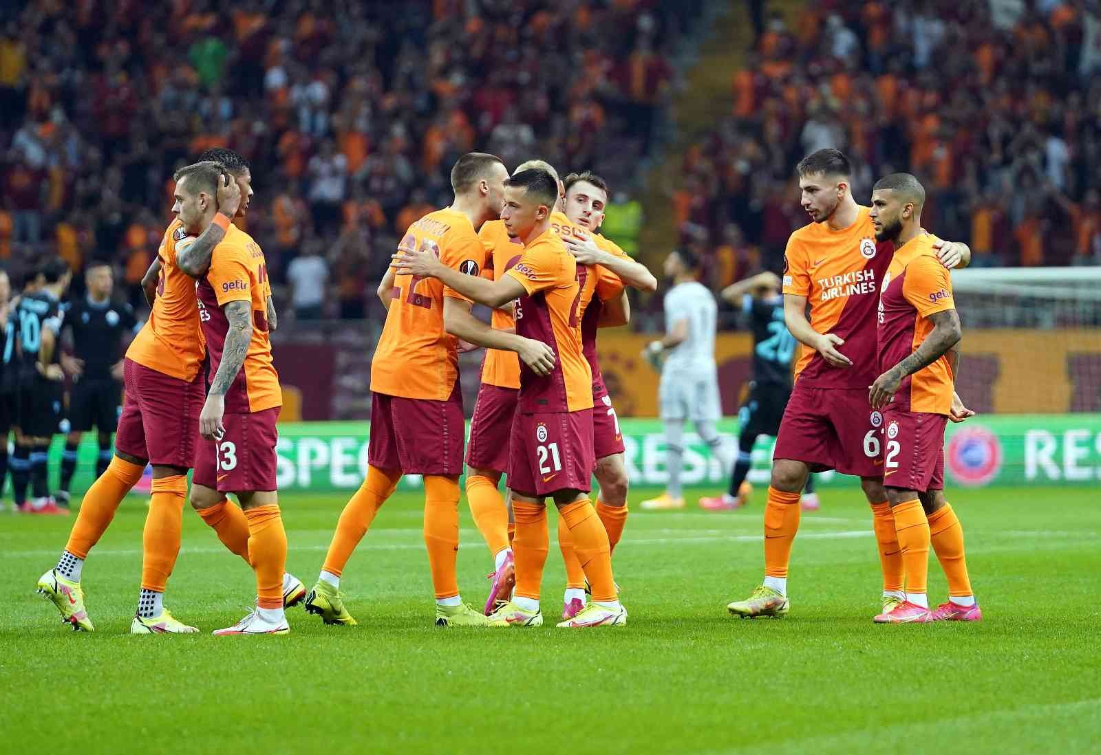 Galatasaray, UEFA Avrupa Ligi Son 16 Turu ilk maçında yarın deplasmanda İspanyol ekibi Barcelona ile karşılaşacak. Sarı-kırmızılılar bugüne kadar ...