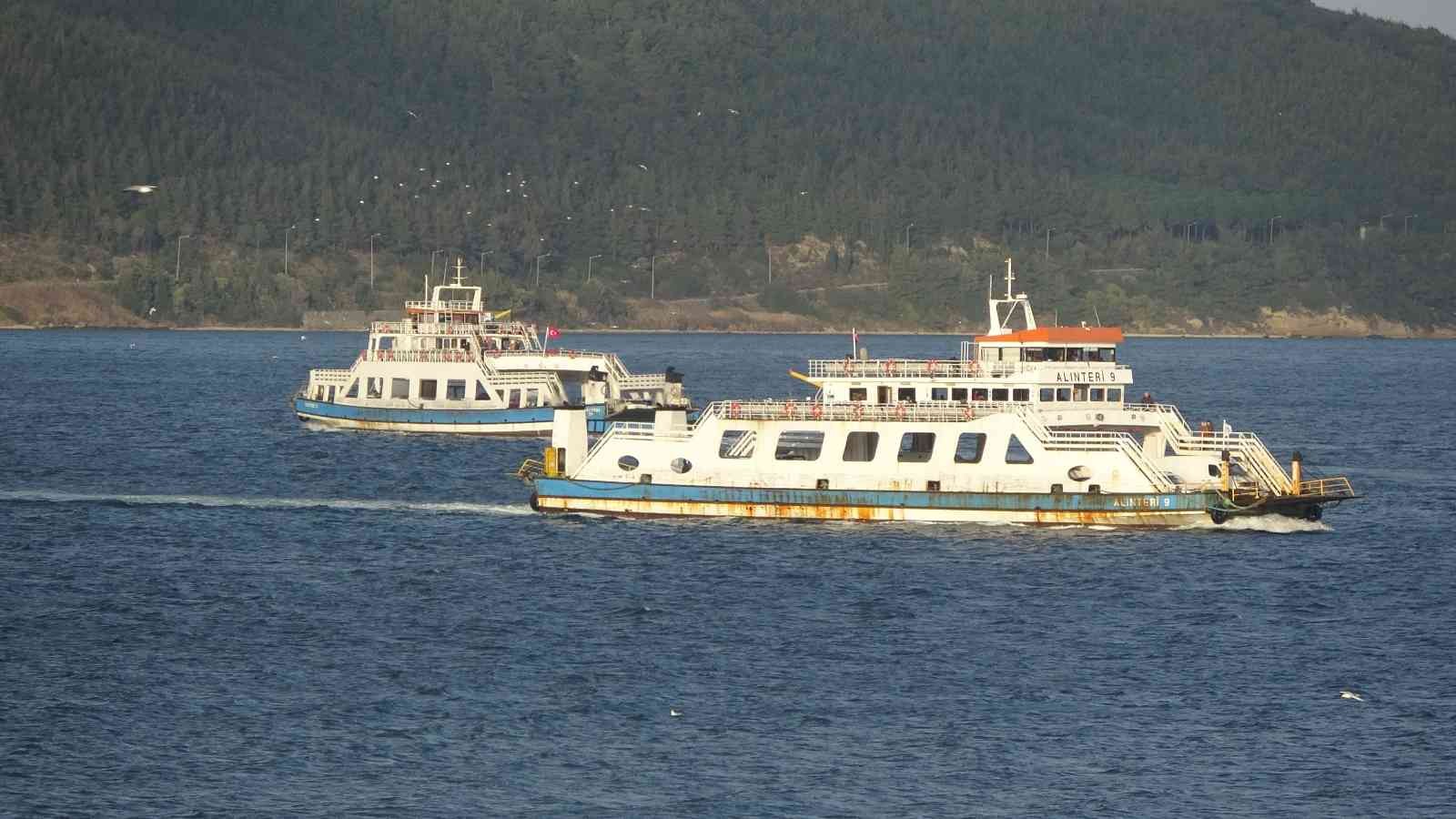 Çanakkale’de, Bozcaada ve Gökçeada’ya bugün yapılması planlanan tüm feribot seferleri olumsuz hava şartları nedeniyle iptal edildi. Çanakkale ...