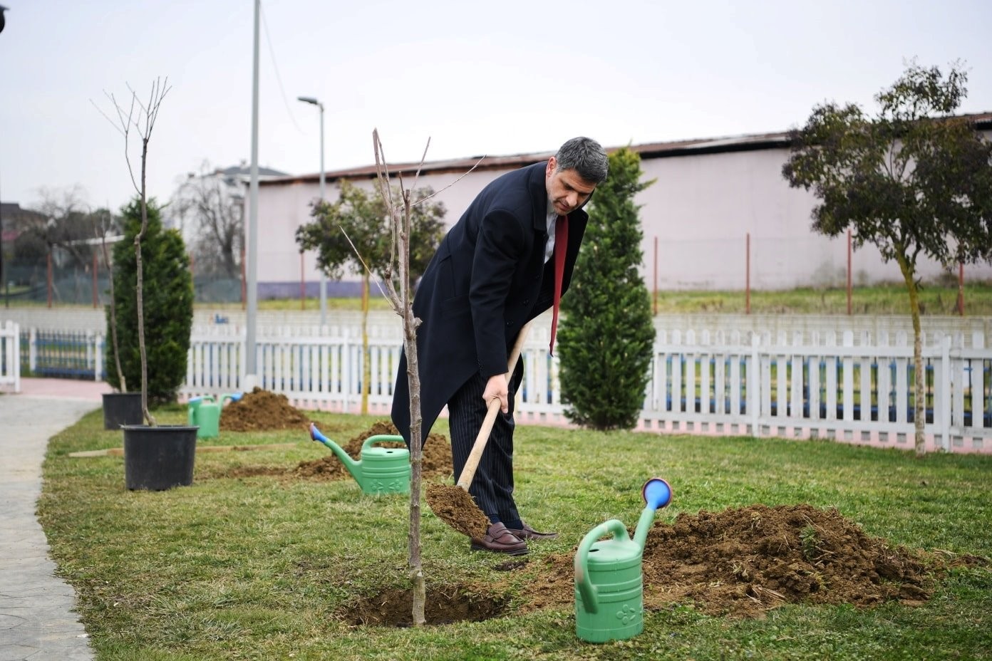 Kocaeli’nin Kartepe ilçesinde geçen yıl başlatılan, “Her Yıl 1100 Fidan” projesi devam ediyor. Bu yıl için 550 kiraz ve vişne fidan ekimine ...