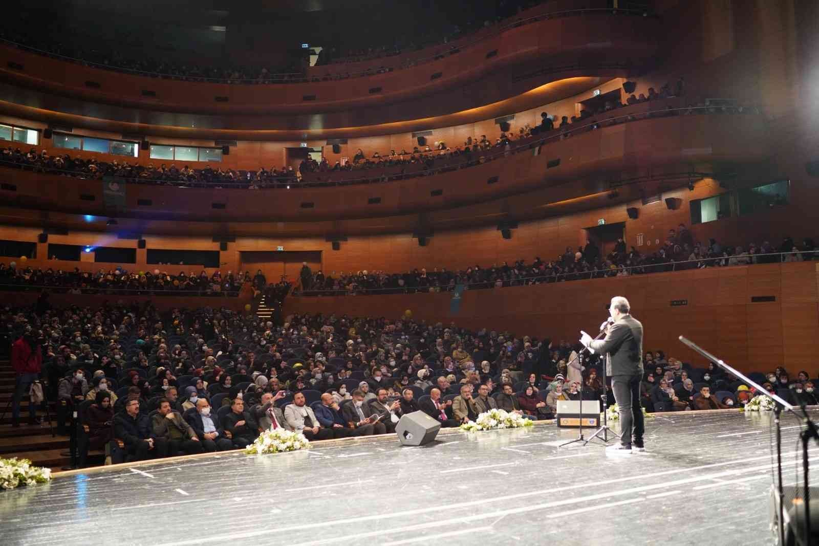 Bursa Büyükşehir Belediyesi tarafından Mirasımız Kudüs Derneği işbirliğiyle ‘İnsanlığın Miracı Kudüs’ programı düzenlendi. Merinos Atatürk Kongre ...