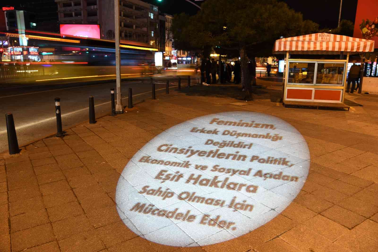 Kadıköy Belediyesi, 8 Mart Dünya Emekçi Kadınlar Günü’nde belediye çalışanlarının duygu ve düşüncelerinin yer aldığı 21 sloganı, gece Kadıköy ...