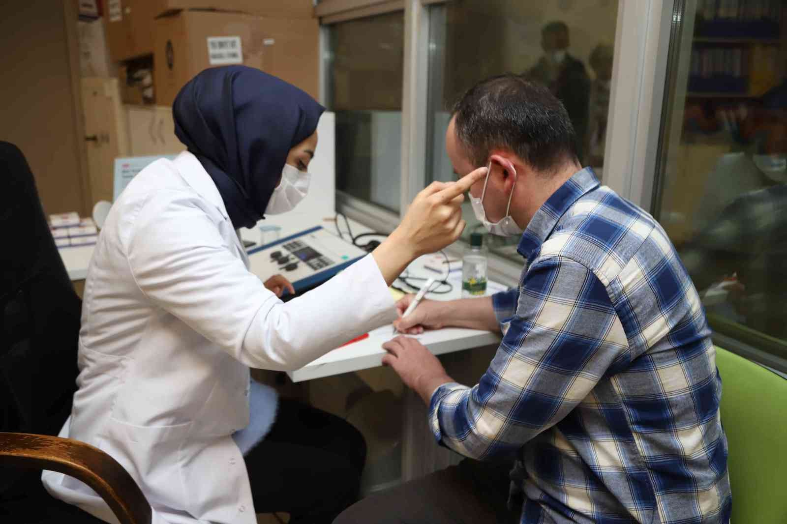 Kartal Belediyesi, çalışanların sağlıklı ve iyi şartlarda hizmet vermesini sağlamak ve belediye hizmetlerinde verimliliği artırmak amacıyla rutin ...