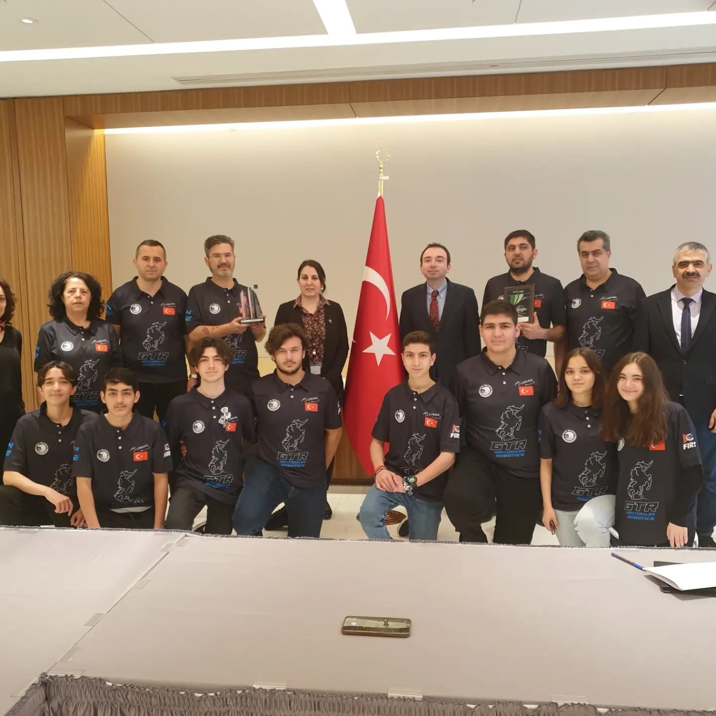 Kartal Belediyesi’nin desteğiyle Amerika Birleşik Devletleri’nde düzenlenen ve dünyanın en prestijli yarışmalarından biri olan First Robotics ...