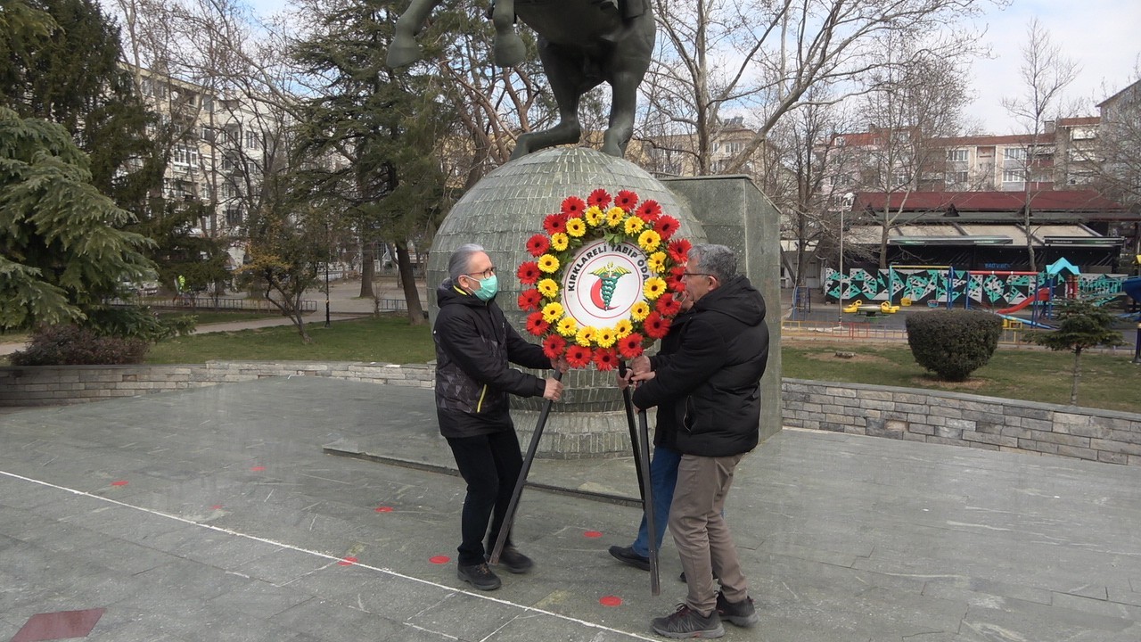 Kırklareli’nde 14 Mart Tıp Bayramı sebebiyle tören düzenlendi. Kırklareli’nde 14 Mart Tıp Bayramı dolayısıyla tören düzenledi. Özgürlük ve ...