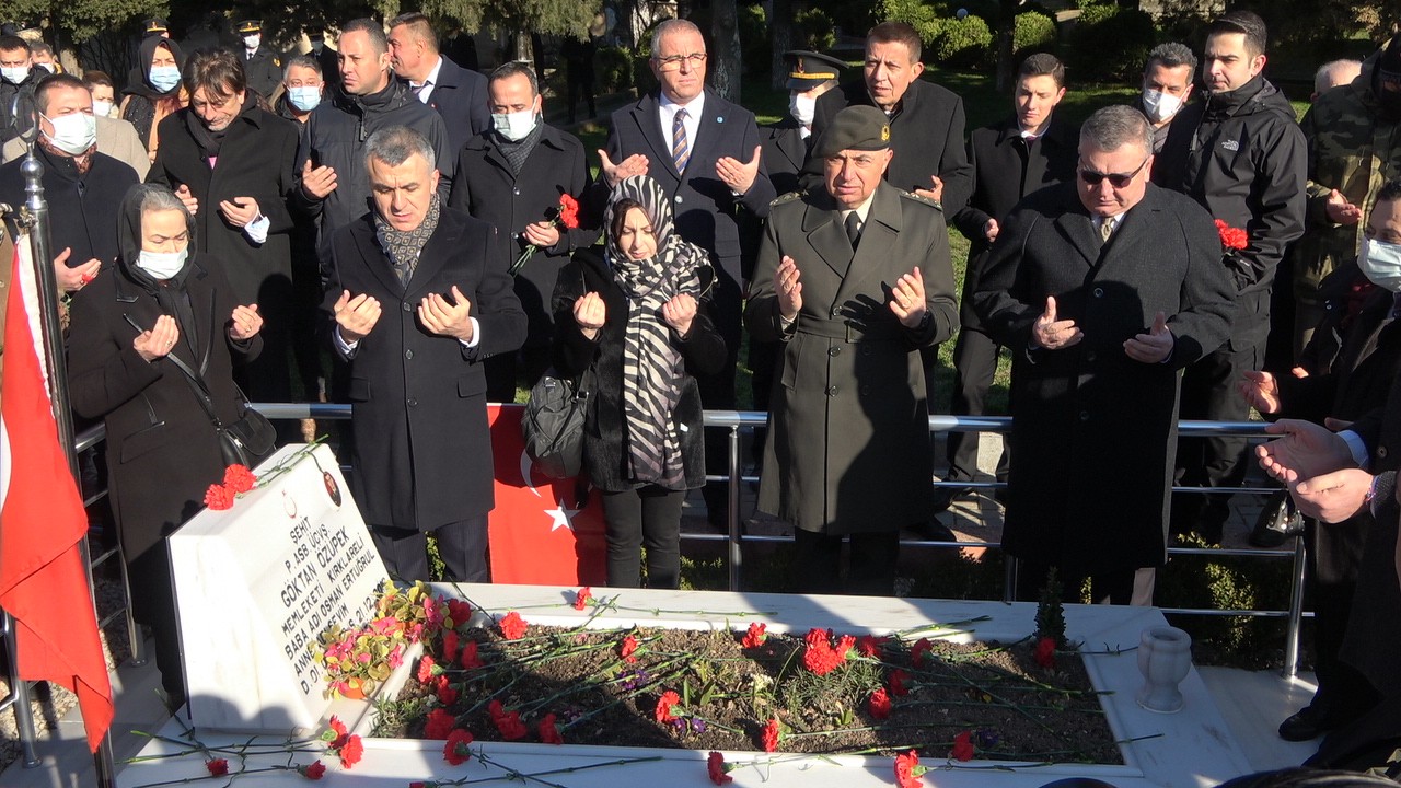 Kırklareli’nde 18 Mart Şehitleri Anma Günü ve Çanakkale Deniz Zaferi’nin 107. yıldönümü nedeniyle tören düzenlendi. Kırklareli Şehitliği’ndeki ...