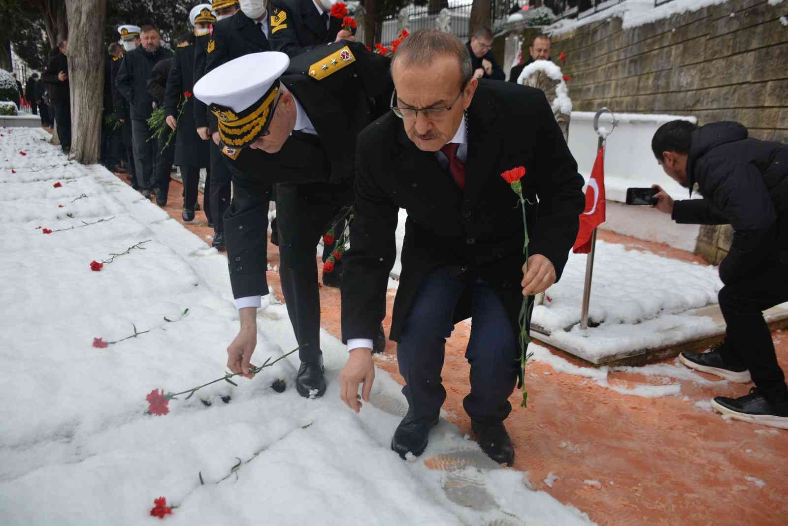 18 Mart Şehitleri Anma Günü ve Çanakkale Deniz Zaferi’nin 107. yıl dönümü dolayısıyla Kocaeli’de program düzenlendi. Kocaeli’nin İzmit ilçesinde ...