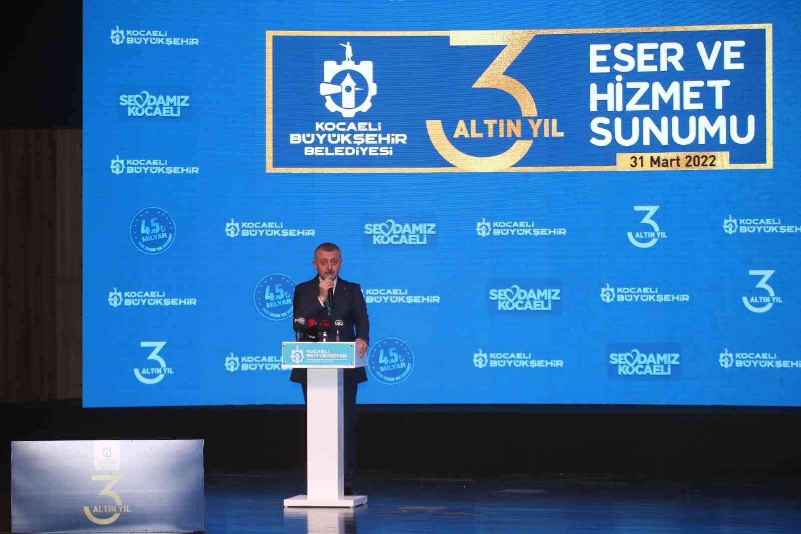 Kocaeli Büyükşehir Belediye Başkanı Tahir Büyükakın, 31 Mart 2019 yerel seçimlerinden bu yana 3 yıllık sürede kentte 4,5 milyarlık hizmetin ...