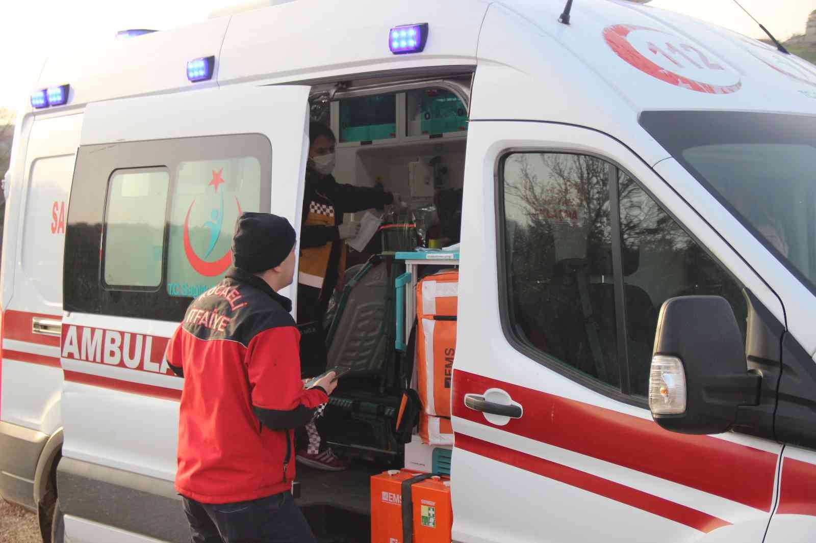 Kocaeli’de bir çiftlikte bulunan konteynerde yangın çıktı. Yangın itfaiye ekiplerinin müdahalesi neticesinde söndürülürken, konteynerde yaşayan ...