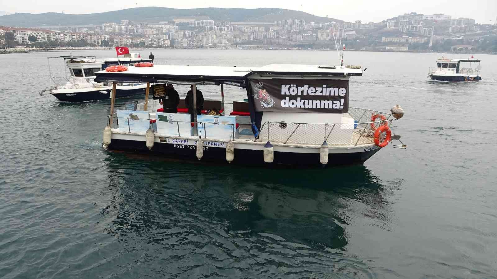 Bursa’nın Gemlik ilçesinde bir araya gelen vatandaşlar "Körfezime dokunma" çağrısında bulundu. Gemlik Belediyesi öncülüğünde Marmara Denizi ...