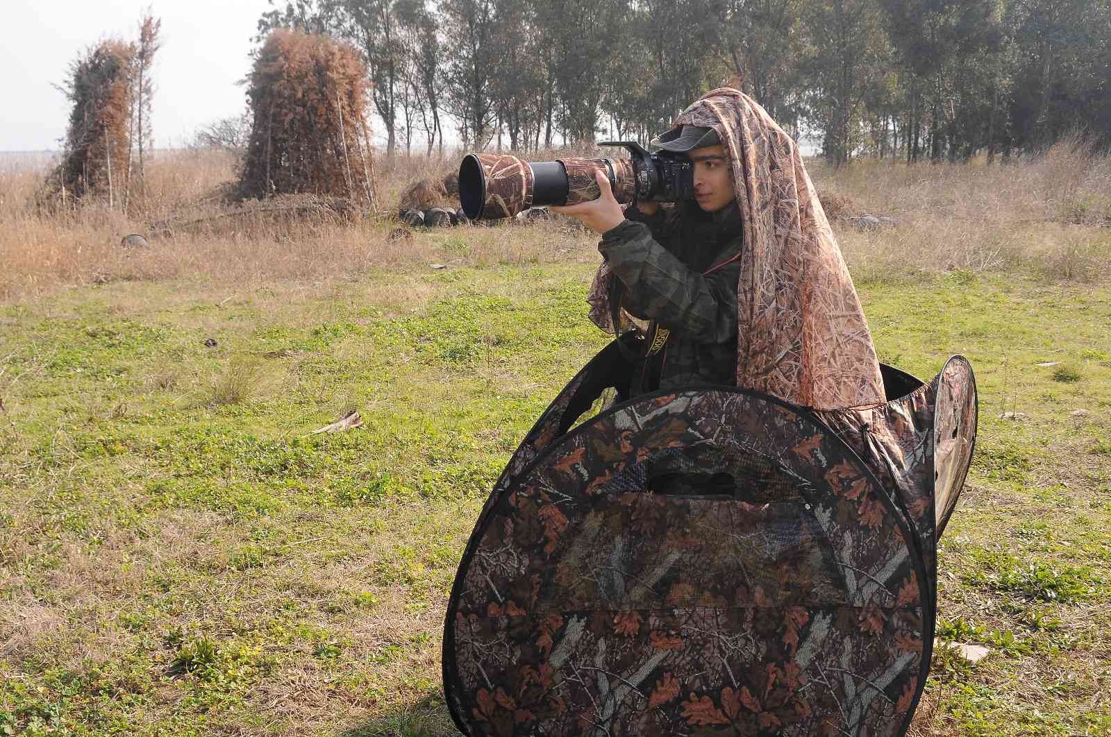 Bugüne kadar 318 tür gözlemi bulunan 15 yaşındaki genç kuş gözlemcisi Çağan Abbasoğlu, Türkiye’de daha önce gözlemlenmemiş türleri tespit ederek ...