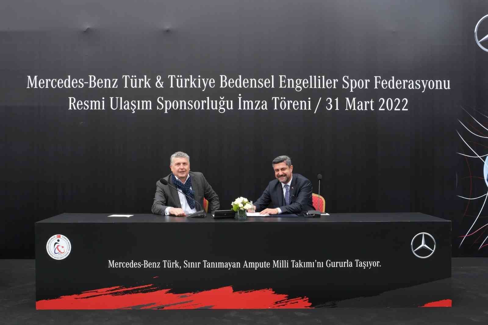 Mercedes-Benz Türk, Ampute Futbol Milli Takımı resmi ulaşım sponsorluğu sözleşmesini düzenlenen törenle imzaladı. Türkiye Bedensel Engelliler ...