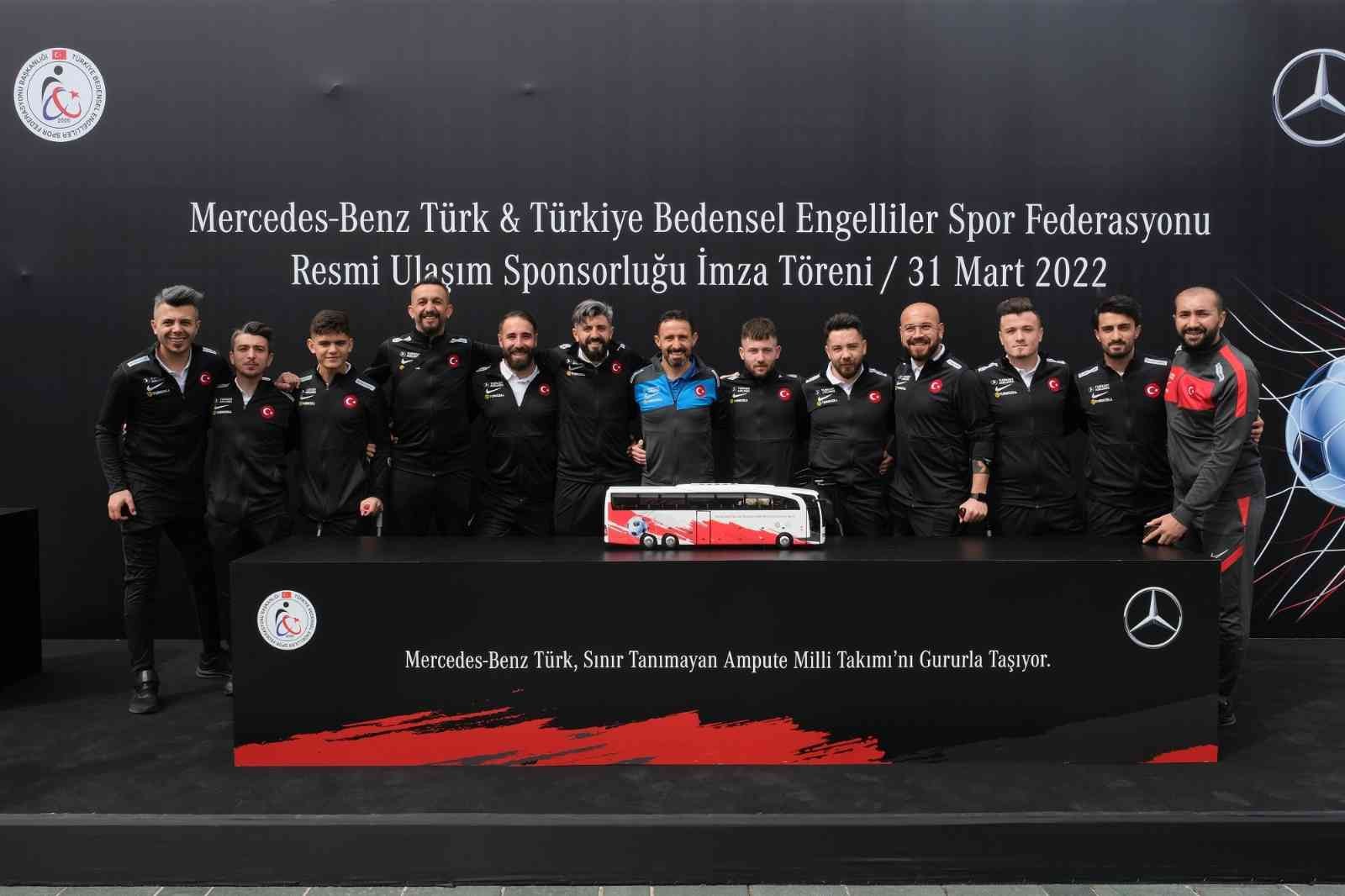 Mercedes-Benz Türk, Ampute Futbol Milli Takımı resmi ulaşım sponsorluğu sözleşmesini düzenlenen törenle imzaladı. Türkiye Bedensel Engelliler ...