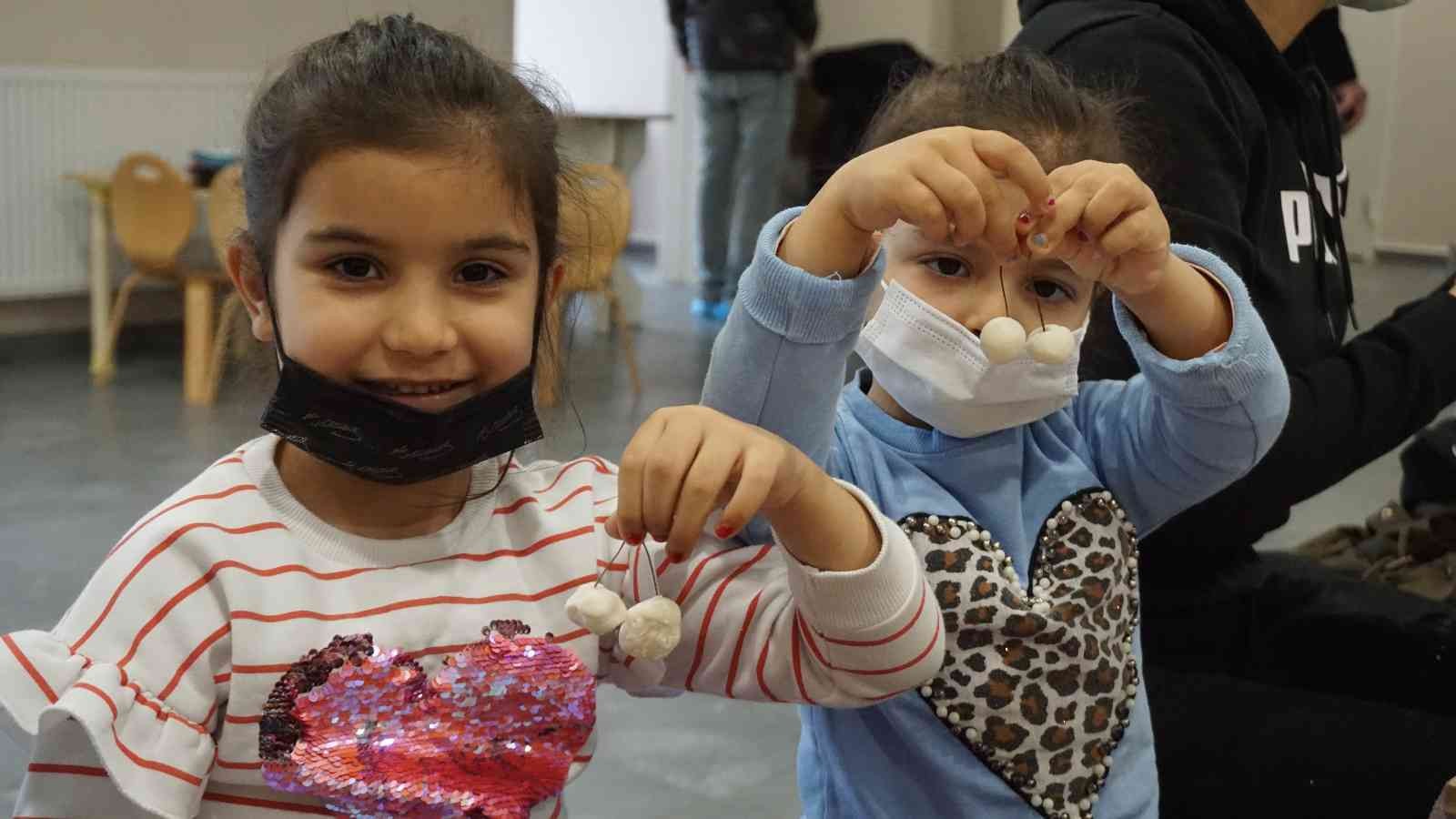 8 Mart Dünya Kadınlar Günü’ne anı bırakmak amacıyla Edirne Meliha Çankaflı Anaokulu ve Halk Eğitim Müdürlüğü işbirliğinde Osmanlı mirası mis ...