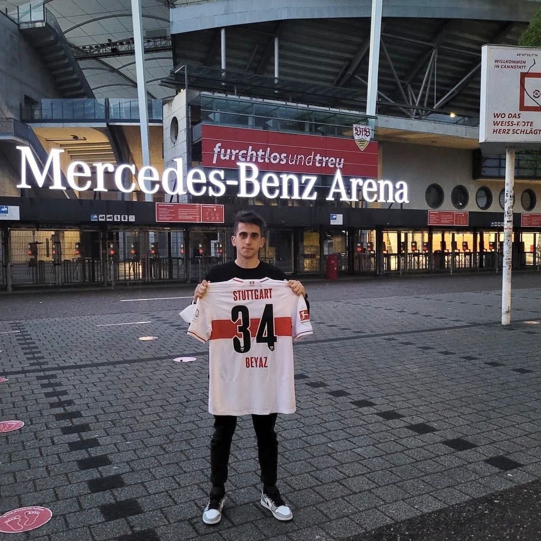 Geçtiğimiz sezon sonunda Fenerbahçe’den ayrılarak bedelsiz şekilde Almanya Bundesliga ekibi Stuttgart’a transfer olan Ömer Faruk Beyaz, beklediği ...