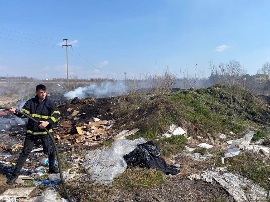 Kırklareli’nin Lüleburgaz ilçesinde otluk alanda çıkan yangın, itfaiye ekiplerince büyümeden söndürüldü. Edinilen bilgiye göre yangın, bugün 14 ...