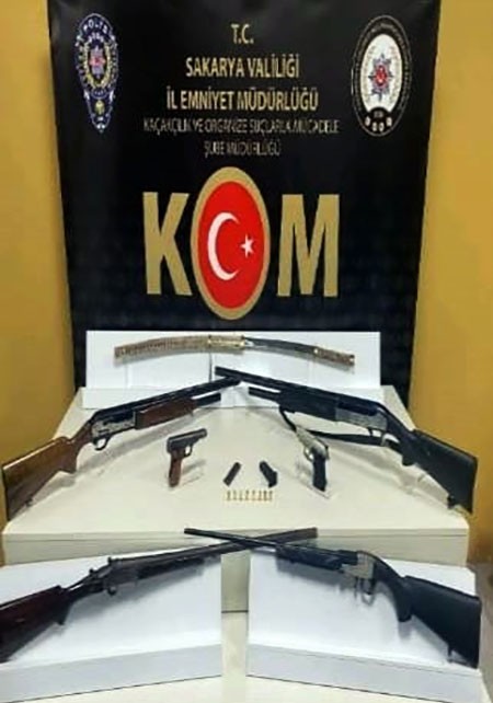 Sakarya’da polis ekiplerince Şubat ayı içerisinde kaçakçılık ve organize suç örgütlerine yönelik yapılan çalışmalarda 14 milyon 511 bin 200 adet ...