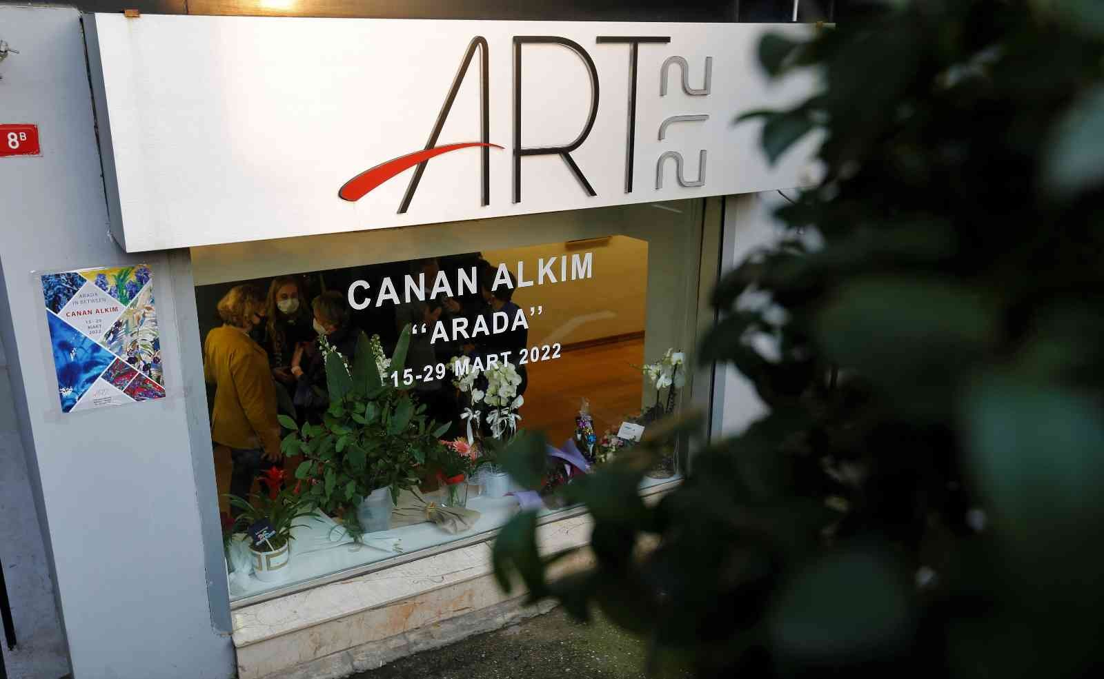 Prof. Dr. Canan Alkım’ın, 4’üncü kişisel resim sergisi "Arada" sanatseverlerle buluştu. İstanbul Şişli Hamidiye Etfal Eğitim ve Araştırma ...