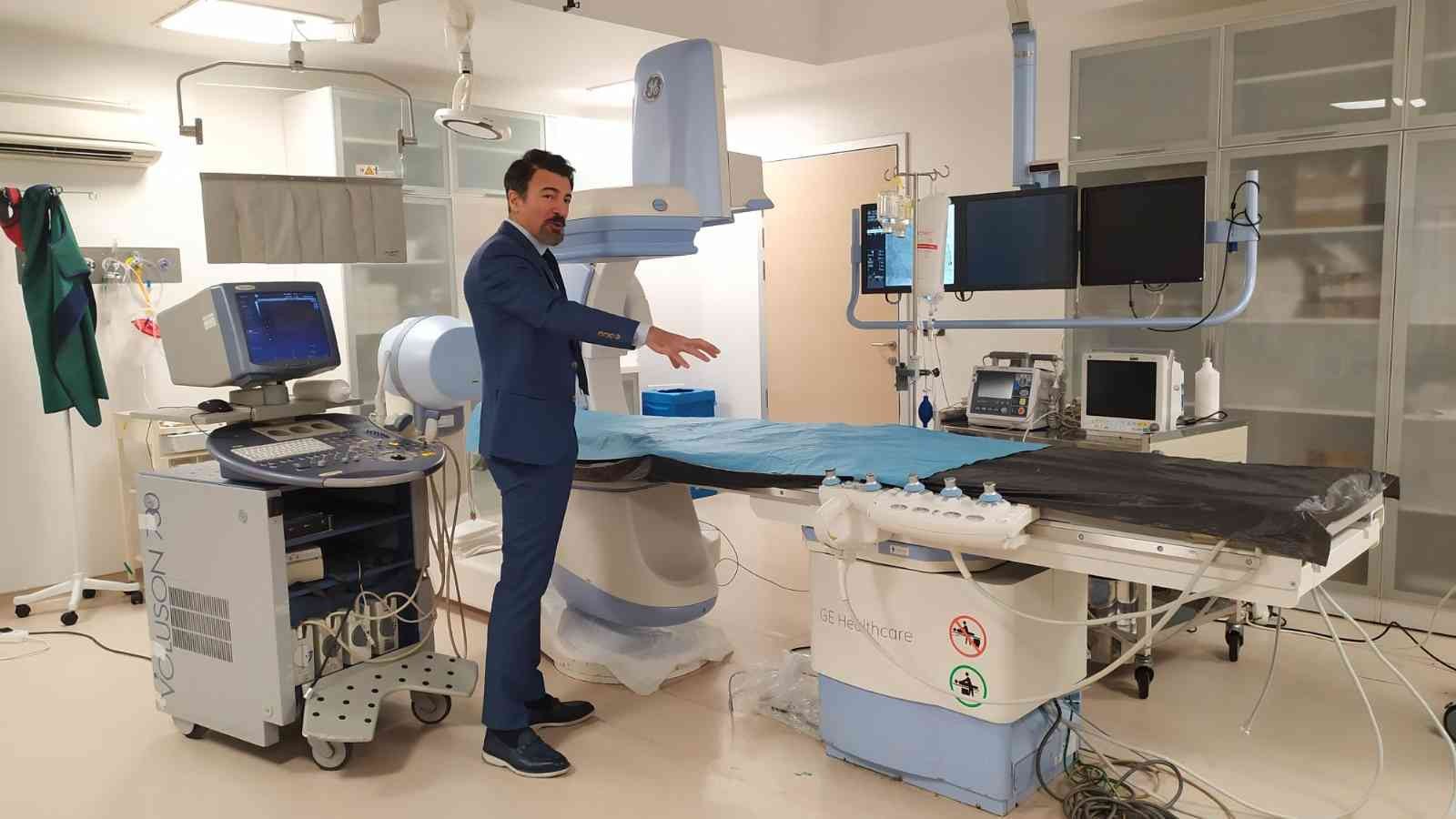 Doktor Öğretim Üyesi Girişimsel Radyoloji Uzmanı Ali Yurtlak, prostat sorunu yaşayanlar için anjiyografik lazer yöntemini anlattı. Prostatın 50 ...