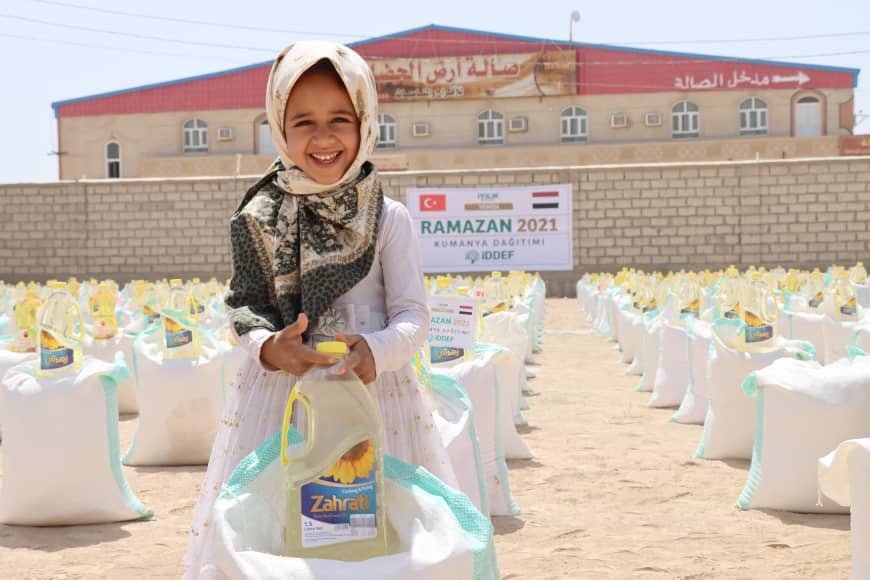 İDDEF, Ramazan ayında hayırseverlerin zekat, fitre, sadaka ve bağışlarını Türkiye ile Afrika, Asya, Ortadoğu ve Balkanlar’daki 40 ülkedeki ...