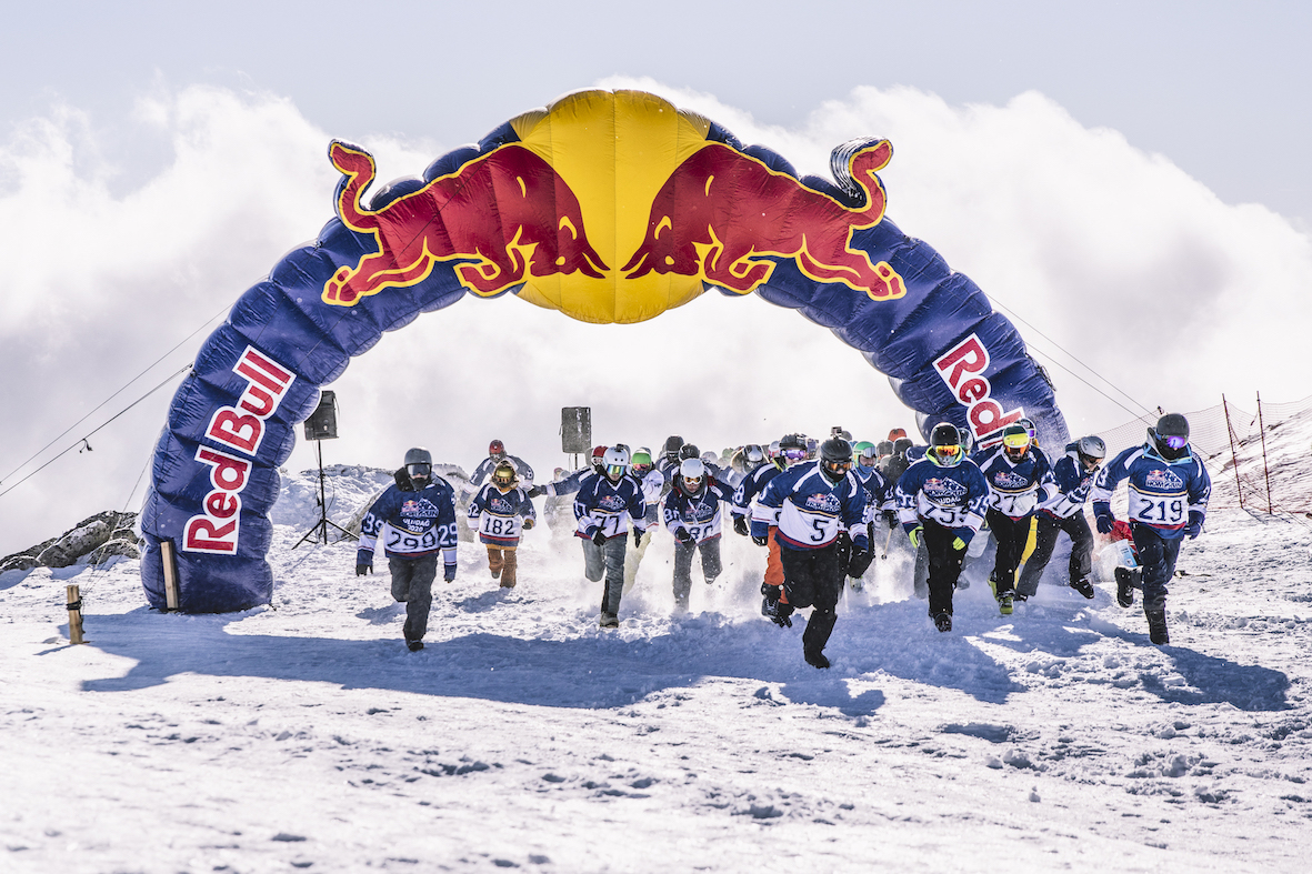 Yüzlerce ekstrem spor ve adrenalin tutkununu bir araya getiren Red Bull Homerun, 5 Mart Cumartesi günü Bursa Uludağ’da gerçekleştirilecek. Red ...