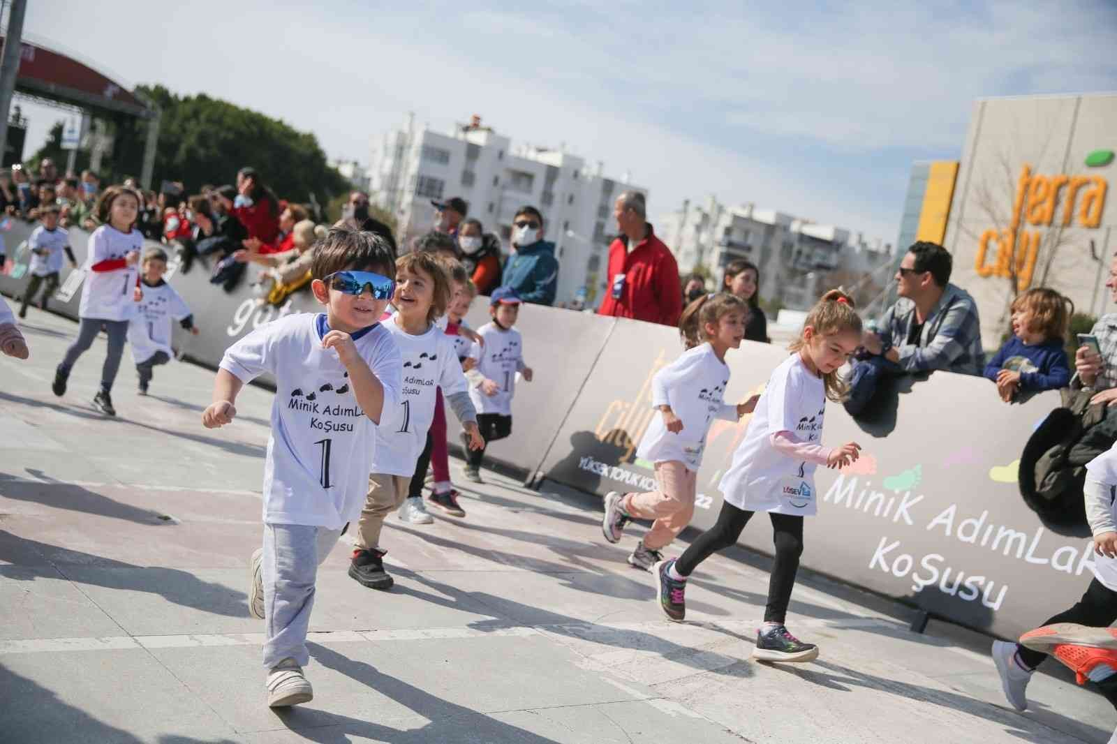 Turizmin başkenti Antalya’yı, spor turizminin de önemli merkezlerinden biri haline getiren “Türkiye’de en fazla yabancı sporcunun katıldığı ...