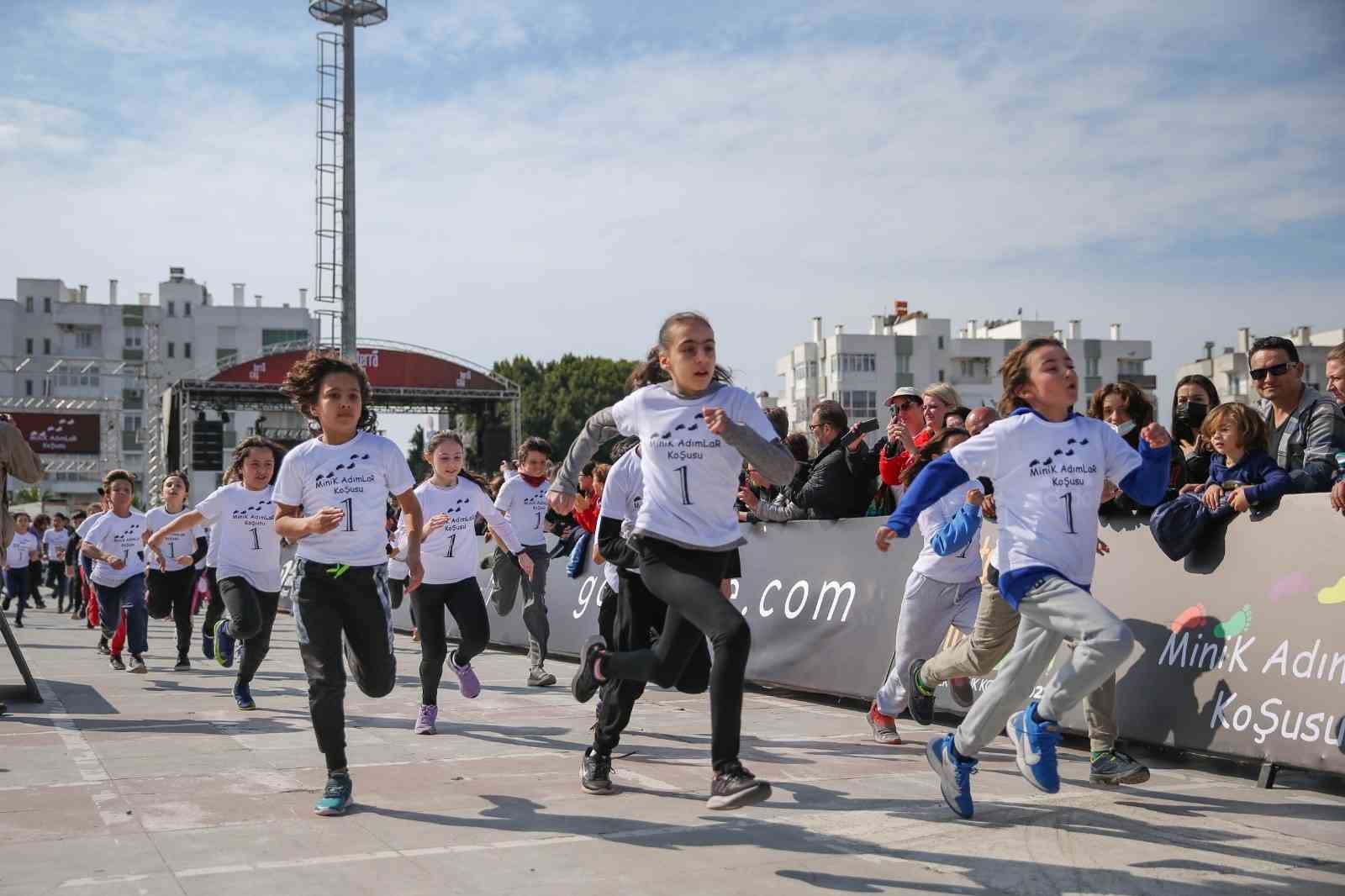 Turizmin başkenti Antalya’yı, spor turizminin de önemli merkezlerinden biri haline getiren “Türkiye’de en fazla yabancı sporcunun katıldığı ...