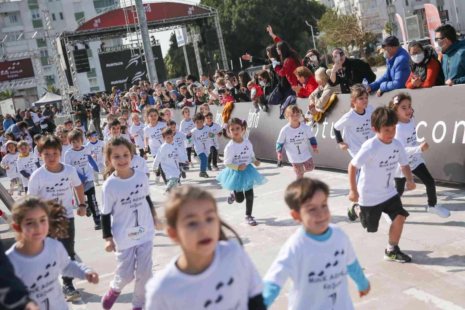 Turizmin başkenti Antalya’yı, spor turizminin de önemli merkezlerinden biri haline getiren “Türkiye’de en fazla yabancı sporcunun katıldığı ...