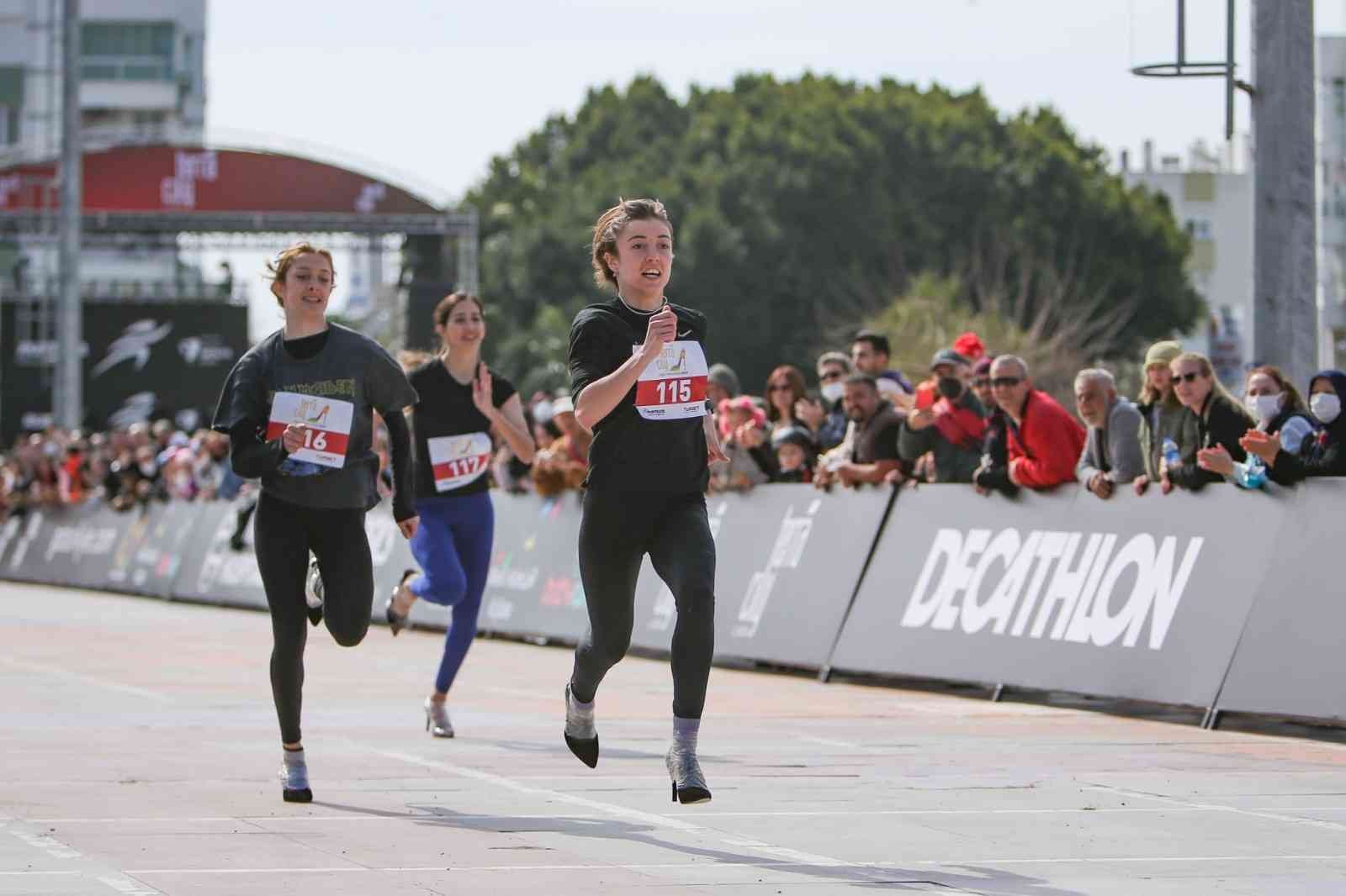 Turizmin başkenti Antalya’yı, spor turizminin de önemli merkezlerinden biri haline getiren “Türkiye’de en fazla yabancı sporcunun katıldığı ...