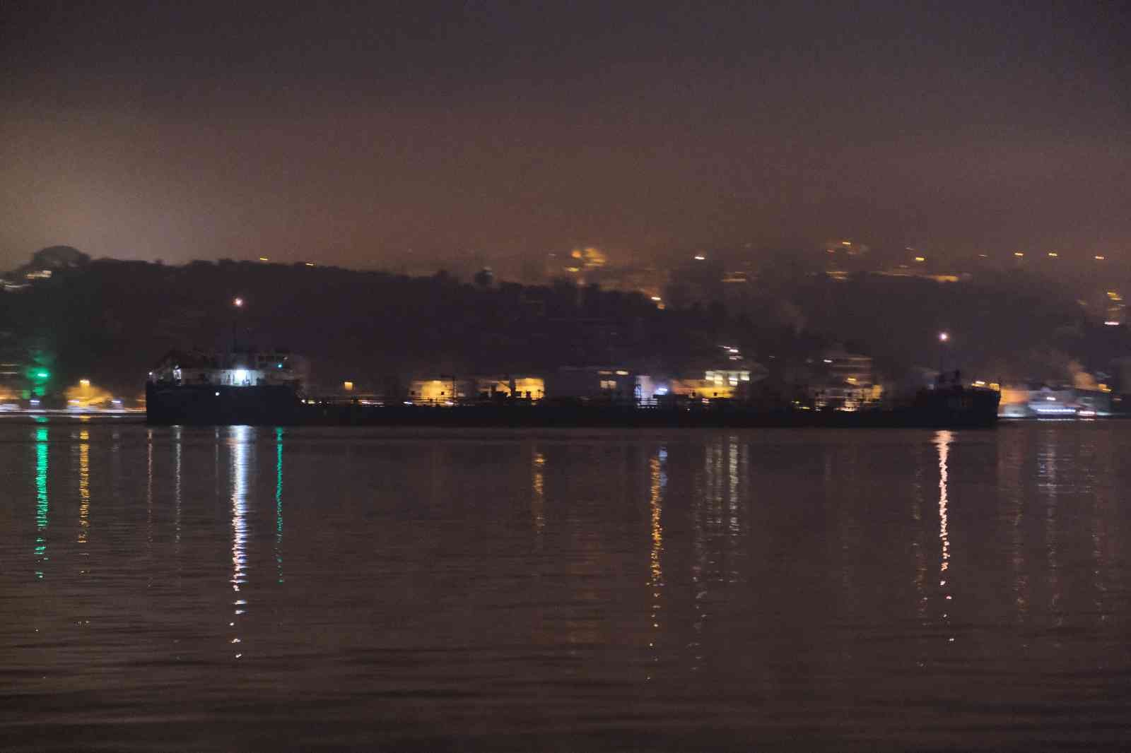 Rusya’dan yola çıkan üçüncü ayçiçeği yağı yüklü gemi, İstanbul Boğazı’ndan geçerek Mersin Limanı’na doğru yol aldı. Rusya-Ukrayna savaşı ...