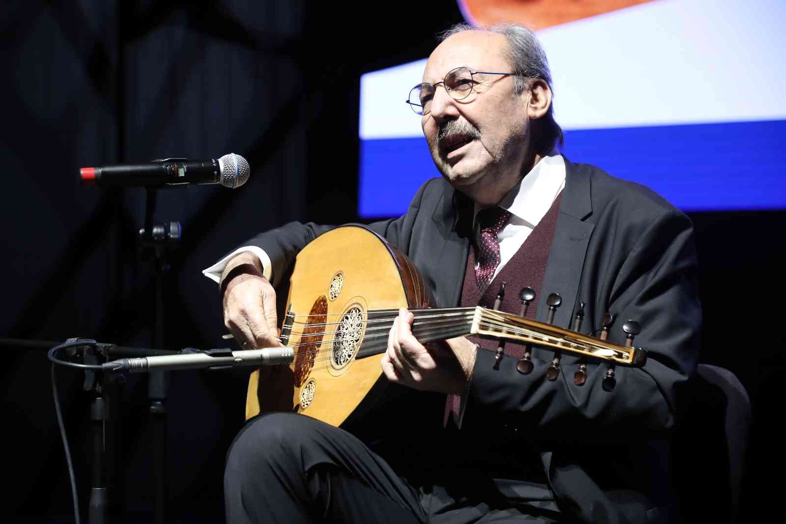 Konya’da başlayan müzik macerasını dünyaya taşıyan; sayısız konser, resital ve albüm yapan Sanatçı Necati Çelik’in hayatını anlatan ‘Sahibini ...