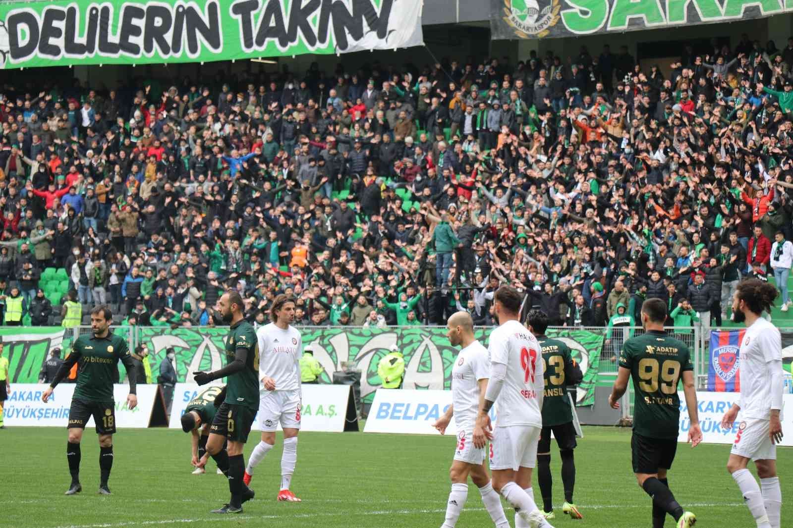 TFF 2. Lig’de 22. hafta erteleme maçında Sakaryaspor, Çorum FK’yı 4-1 yenerek galip geldi. Maçın ardından ise teknik adamlar karşılaşmayı ...