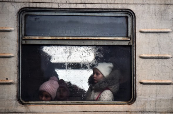 Savaşın, yıkıcı sonuçlarının uzun yıllar boyunca gözlemlendiği kitlesel bir travma olduğunu ifade eden Çocuk ve Ergen Psikiyatristi Doç. Dr ...