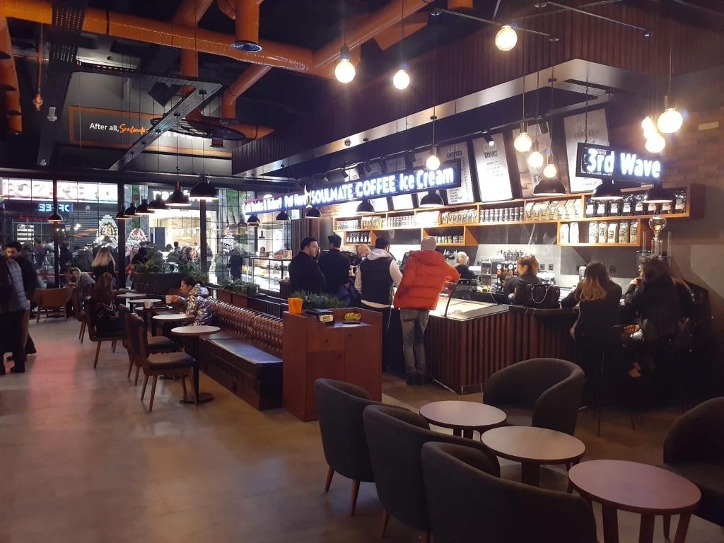 Türk kahve zinciri markası Soulmate Coffee Türkiye’deki 50 mağazasının ardından yurt dışına açılıyor. Dubai’de 17 mağaza açmak için anlaşmalar ...