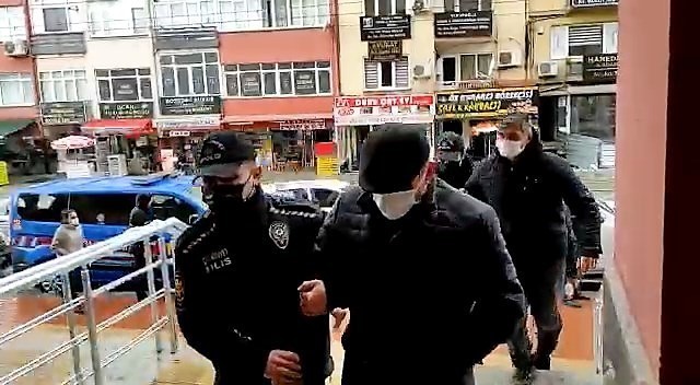 Kocaeli merkezli 5 ilde düzenlenen silah kaçakçılığı operasyonunda gözaltına alınan 44 şüpheliden 24’ü adliyeye sevk edilmişti. Adliyeye sevk ...