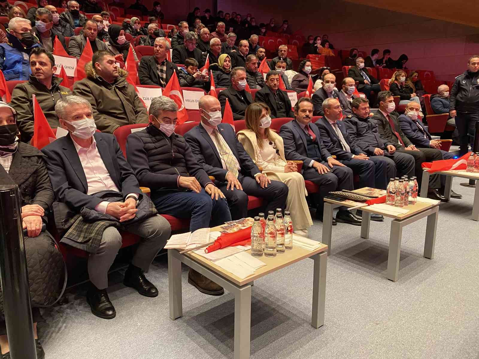 Şile’de 18 Mart Çanakkale Zaferi’nin 107. yılı anma programları kapsamında “Çanakkale Zaferi ve Şehitleri Anma Günü Özel Programı” düzenlendi ...