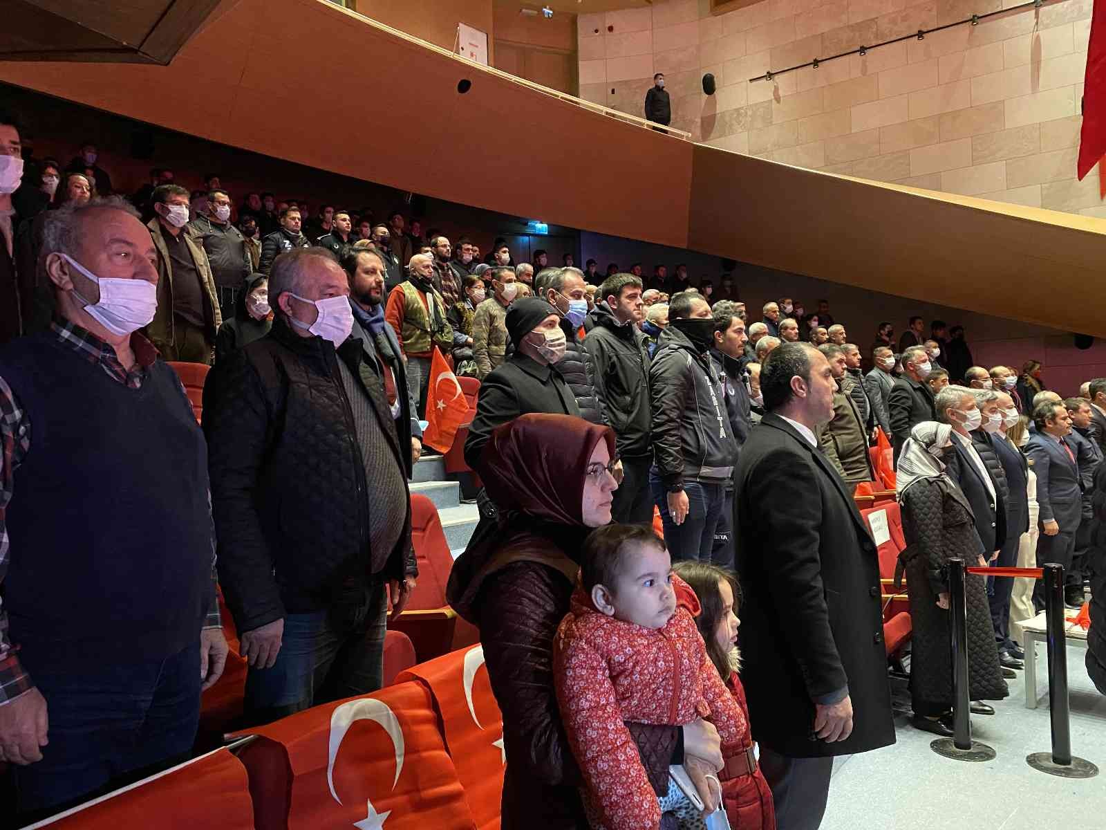 Şile’de 18 Mart Çanakkale Zaferi’nin 107. yılı anma programları kapsamında “Çanakkale Zaferi ve Şehitleri Anma Günü Özel Programı” düzenlendi ...