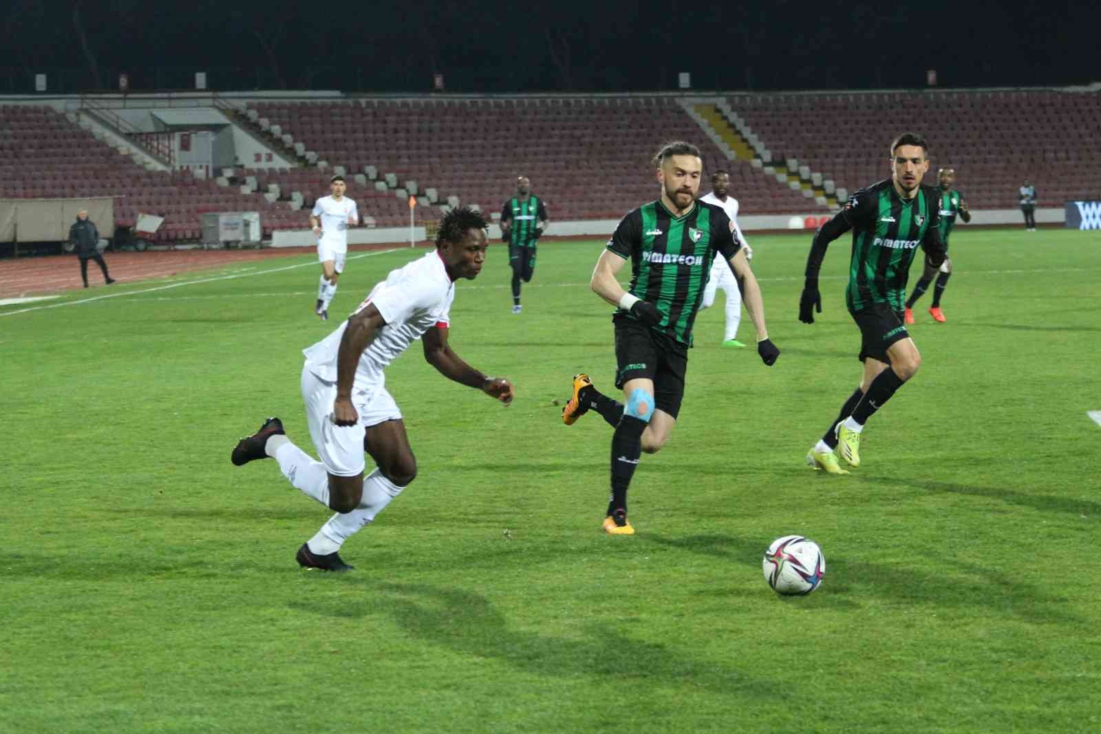 Spor Toto 1. Ligin 28. haftasında Balıkesirspor sahasında Denizlispor’a 1-0 mağlup oldu. Maçtan dakikalar 2. dakikada gelişen Denizlispor ...