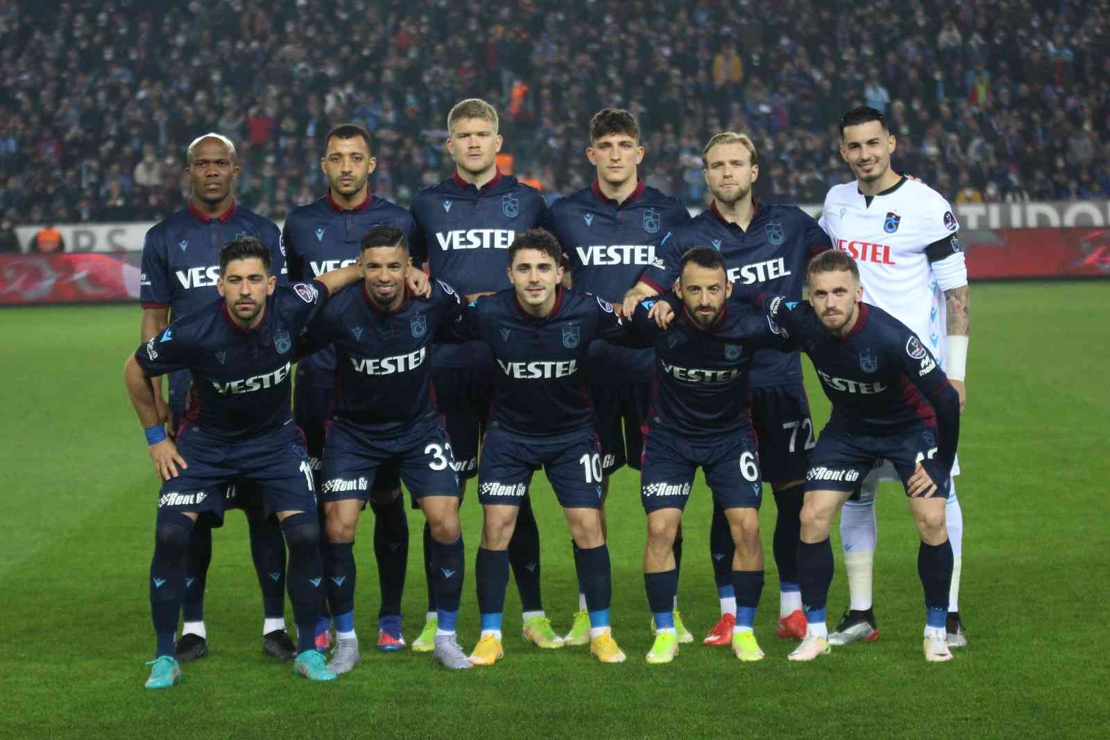 Süper Lig’de 27. hafta geride kalırken, futbolseverler gol düellolarına tanıklık etti. 44 gol atılarak rekor kırılan haftada 5 takım galibiyete ...