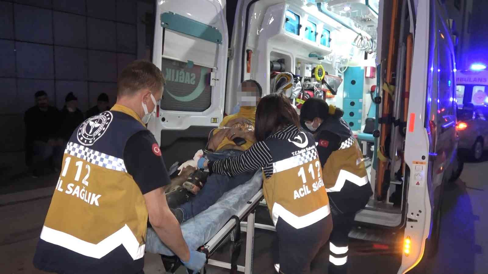 Bursa’da tartıştığı kişiyi pompalı tüfekle bacağından vurarak yaralayan şahıs, daha sonra polis merkezine giderek teslim oldu. Olay, saat 22.00 ...